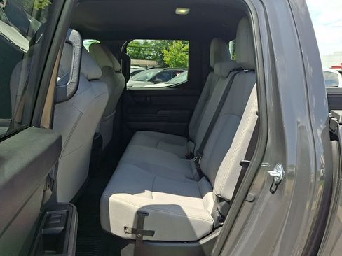 Used 2025 Toyota Tacoma SR5 AWD/4WD image 13