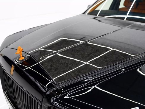 Used 2024 Rolls-Royce Phantom Sedan w/ The Phantom Package RWD image 14