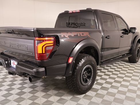 Used 2025 Ford F150 Raptor AWD/4WD image 25