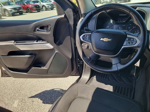Used 2020 Chevrolet Colorado LT w/ LT Convenience Package RWD image 15