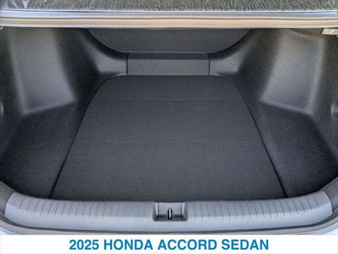 Used 2025 Honda Accord LX image 23