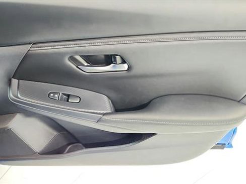 Used 2025 Nissan Sentra SV image 25