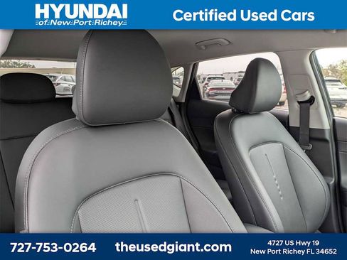 Used 2026 Hyundai Kona SEL Premium image 6