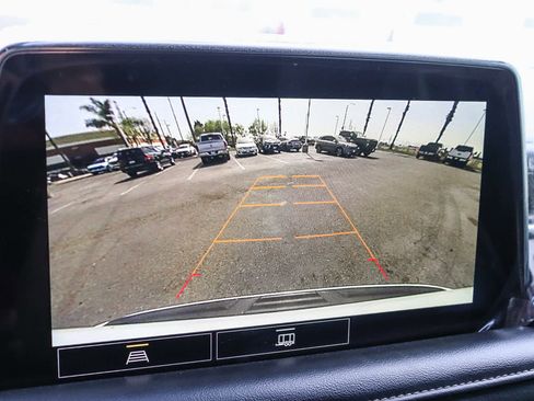 Used 2021 GMC Yukon SLT image 34