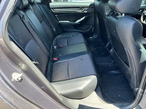 Used 2018 Honda Accord Sport image 21