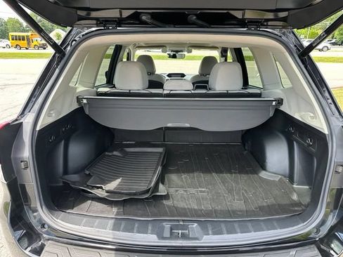 Used 2020 Subaru Forester Premium AWD/4WD image 41