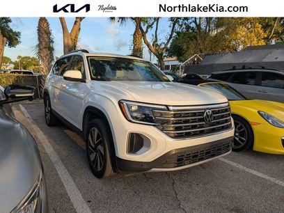 Used 2024 Volkswagen Atlas SE w/ Panoramic Sunroof Package