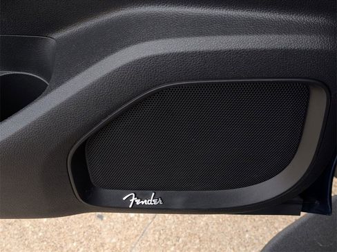 Used 2024 Nissan Titan PRO-4X w/ Pro-4x Convenience Package image 28