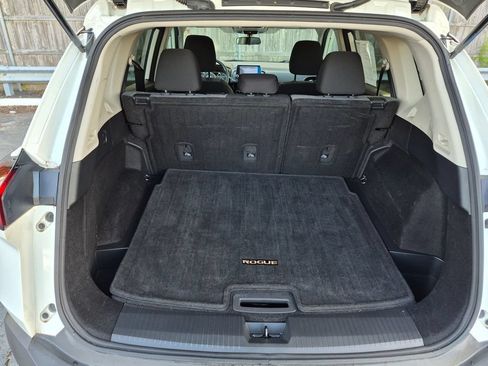 Used 2021 Nissan Rogue S FWD image 23