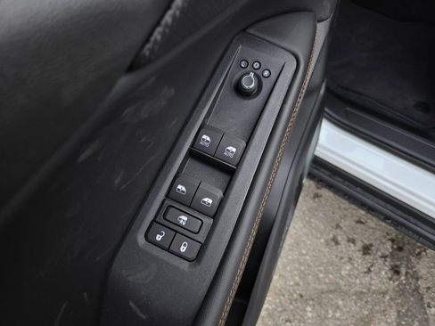 New 2026 Jeep Cherokee Overland w/ Advanced Pro Tech Group image 12