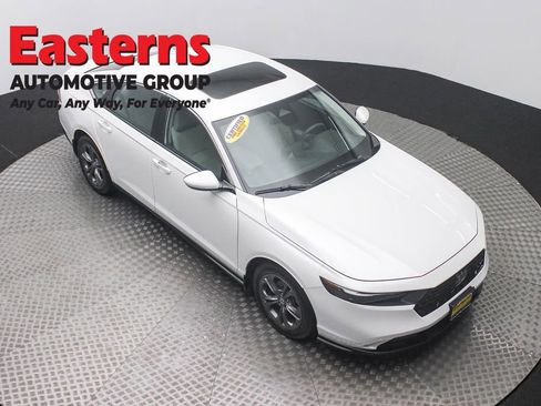 Used 2024 Honda Accord EX image 3