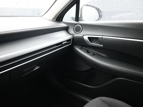 Used 2025 Hyundai Sonata SEL FWD image 8