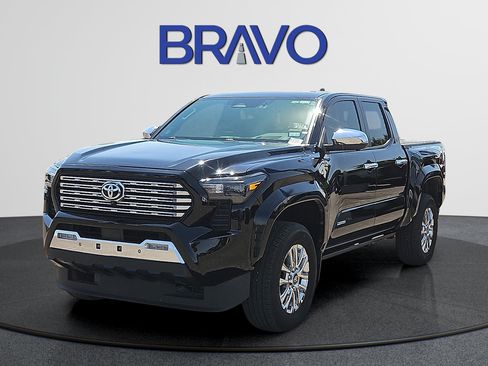 Used 2024 Toyota Tacoma Limited w/ Limited Package (LT) AWD/4WD image 1