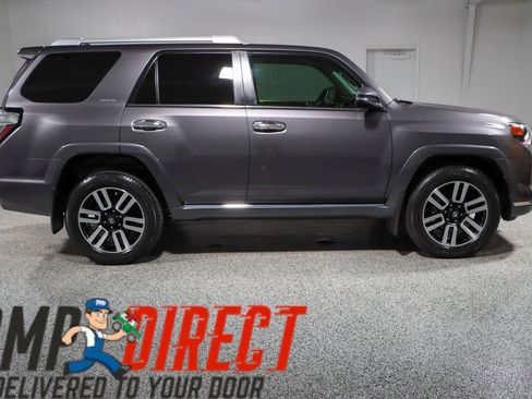 Used 2022 Toyota 4Runner Limited AWD/4WD image 6