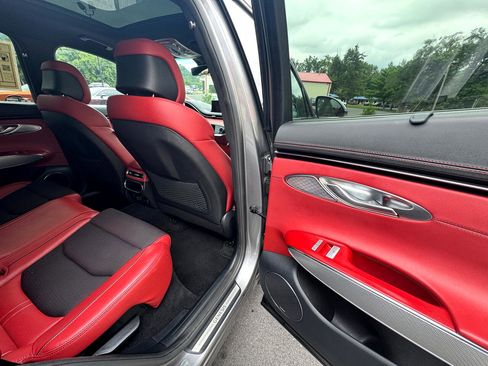 Used 2022 Genesis GV70 2.5T w/ Sport Prestige Package image 15