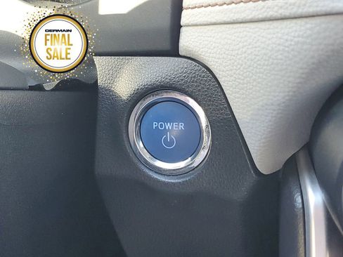 Certified 2022 Toyota RAV4 Limited image 29