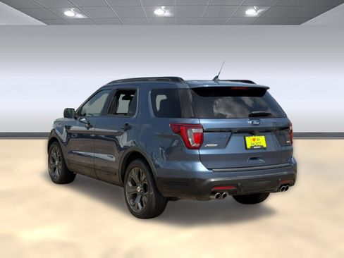 Used 2018 Ford Explorer Sport w/ Equipment Group 401A AWD/4WD image 3