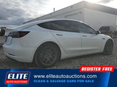 Used 2021 Tesla Model 3 Standard Range Plus image 6