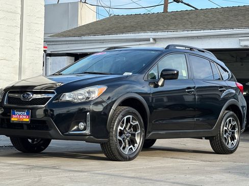 Used 2016 Subaru Crosstrek 2.0i Premium image 8