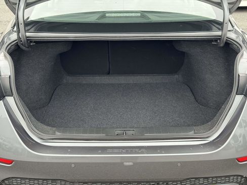 Used 2021 Nissan Sentra SR w/ Electronics Package image 11