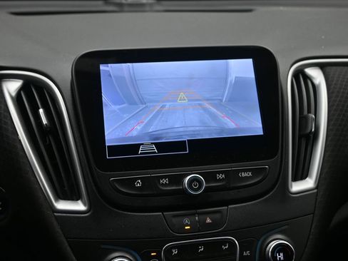 Used 2024 Chevrolet Malibu LT image 18