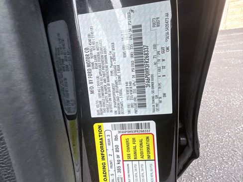 Used 2015 Ford Fusion SE w/ Equipment Group 201A image 19