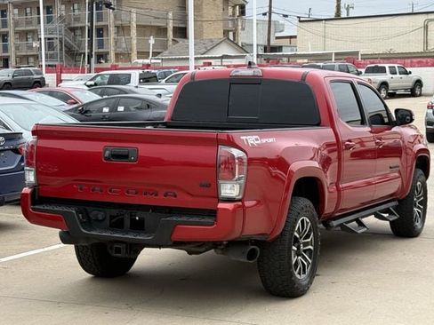 Used 2021 Toyota Tacoma TRD Sport RWD image 4
