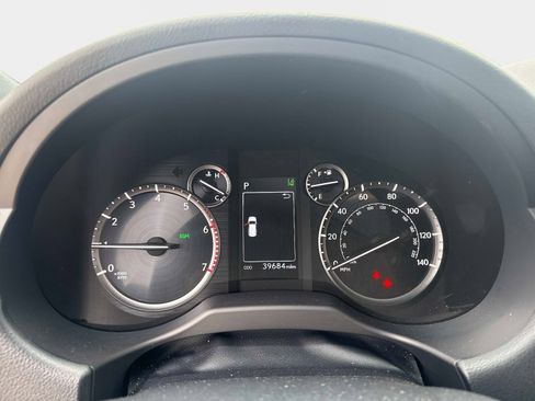 Used 2022 Lexus GX 460 Premium AWD/4WD image 33