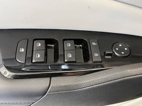 Used 2023 Kia Sportage EX FWD image 20