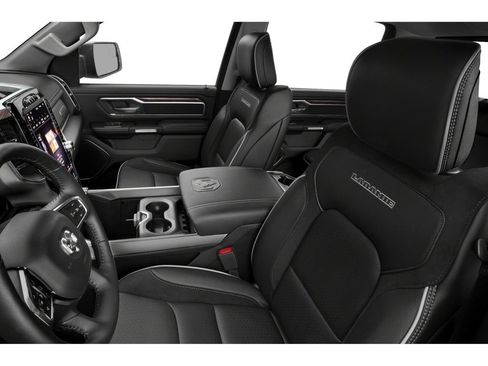 Used 2019 RAM 1500 Laramie AWD/4WD image 7