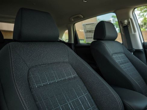 New 2026 Honda HR-V LX image 11