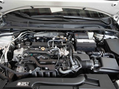 Used 2025 Toyota Corolla LE FWD image 30