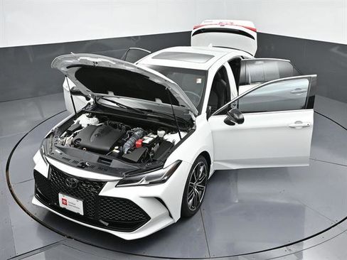 Certified 2021 Toyota Avalon Touring FWD image 48