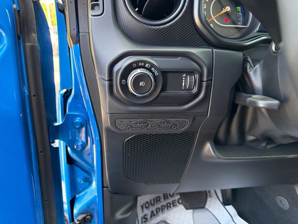 Used 2025 Jeep Wrangler Unlimited Rubicon 392 AWD/4WD image 19
