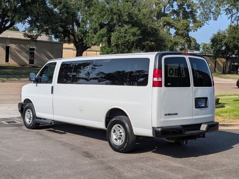 Used 2023 Chevrolet Express 3500 LS RWD image 7