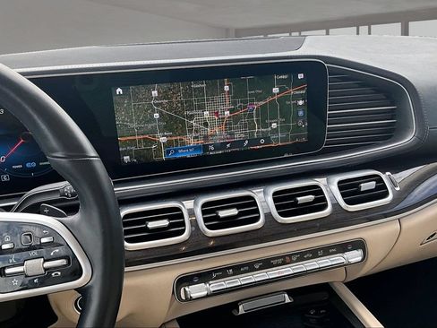 Used 2021 Mercedes-Benz GLS 450 4MATIC image 6