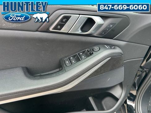 Used 2022 BMW X5 xDrive40i w/ Premium Package image 21