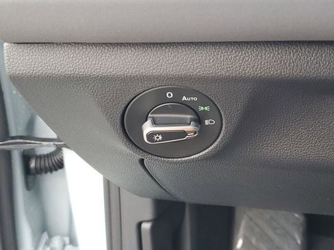 New 2026 Volkswagen Jetta SE FWD image 27