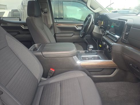 Used 2024 Chevrolet Silverado 1500 RST AWD/4WD image 8