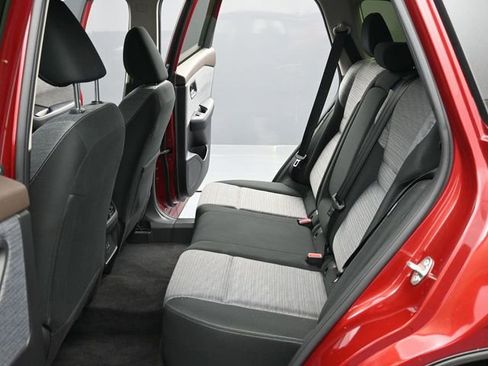 Used 2023 Nissan Rogue SV FWD image 9