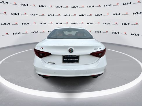 Used 2022 Alfa Romeo Giulia Sprint image 7