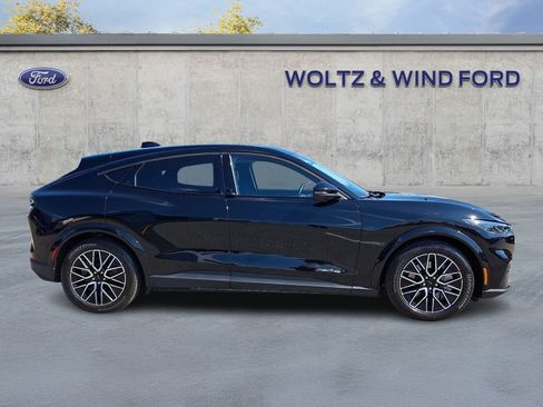 Used 2025 Ford Mustang Mach-E Premium AWD/4WD image 7