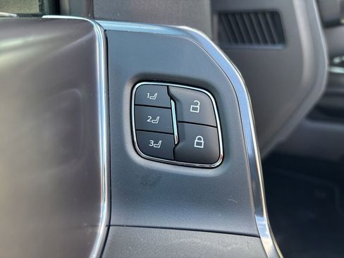 New 2026 Ford F250 Platinum w/ FX4 Off-Road Package image 21