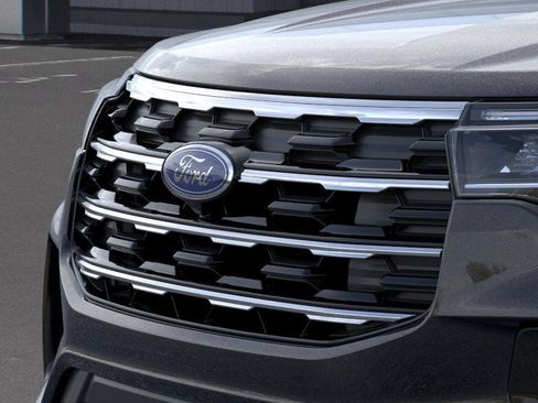New 2026 Ford Explorer Active w/ Active Comfort Package image 17
