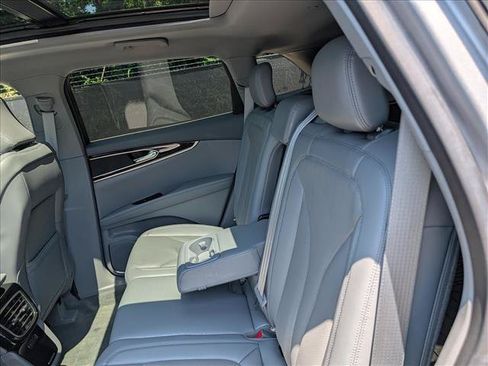 Used 2023 Lincoln Nautilus Reserve AWD/4WD image 26