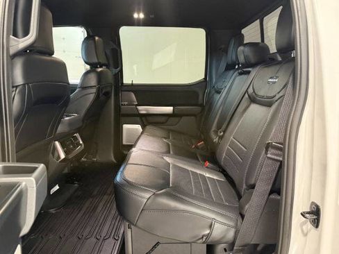 Used 2026 Ford F450 Platinum w/ FX4 Off-Road Package image 16