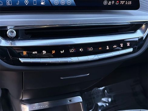 Used 2025 Cadillac Lyriq Luxury image 12