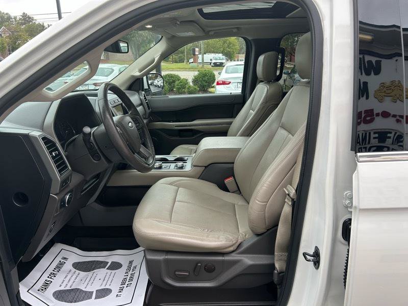 Used 2020 Ford Expedition XLT w/ Equipment Group 202A AWD/4WD image 9