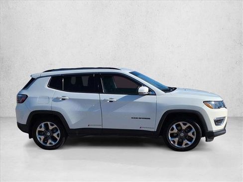Used 2020 Jeep Compass Limited image 4