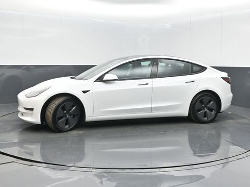 Used 2022 Tesla Model 3 Long Range image 4